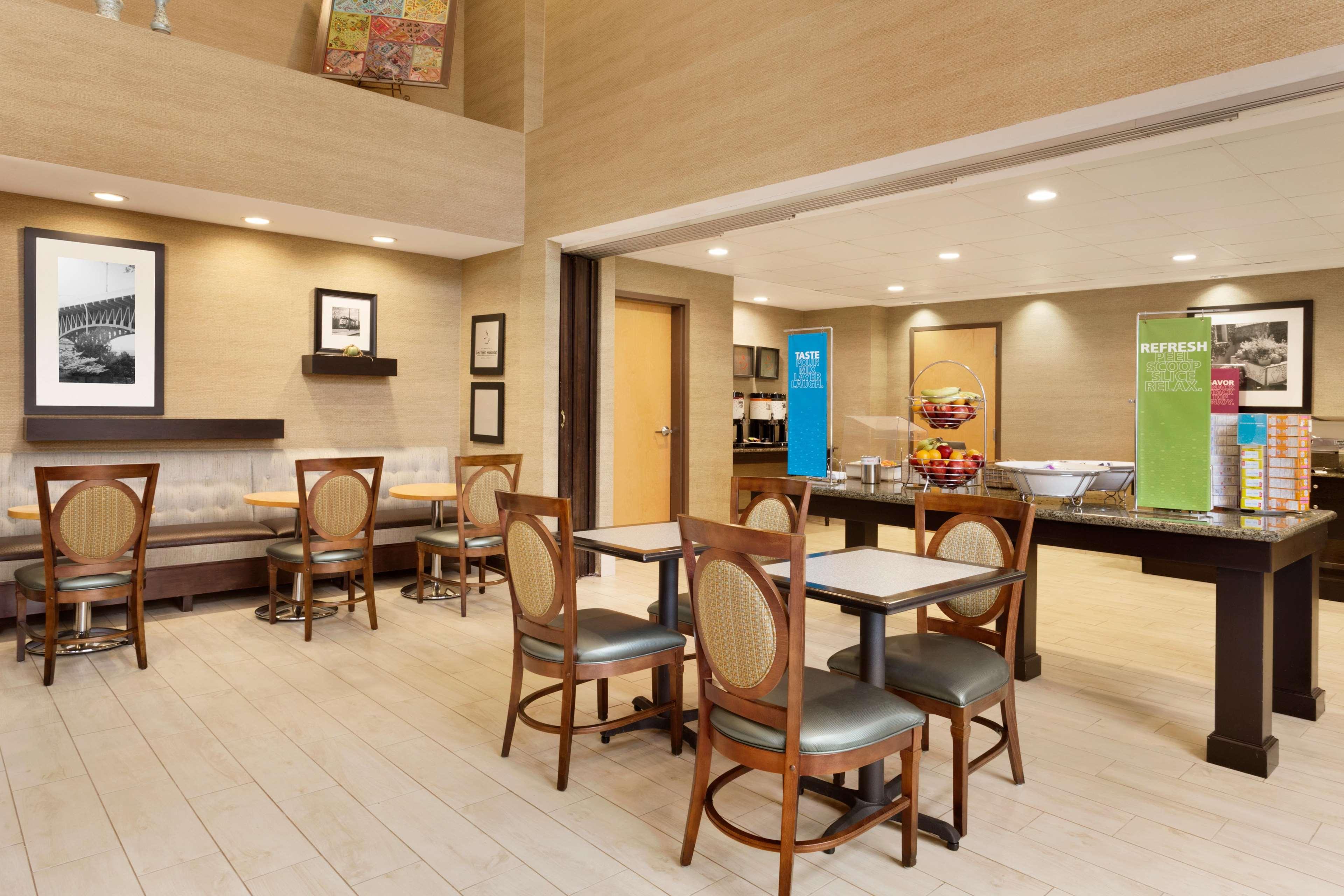 Hampton Inn & Suites Birmingham Airport Area Irondale Buitenkant foto