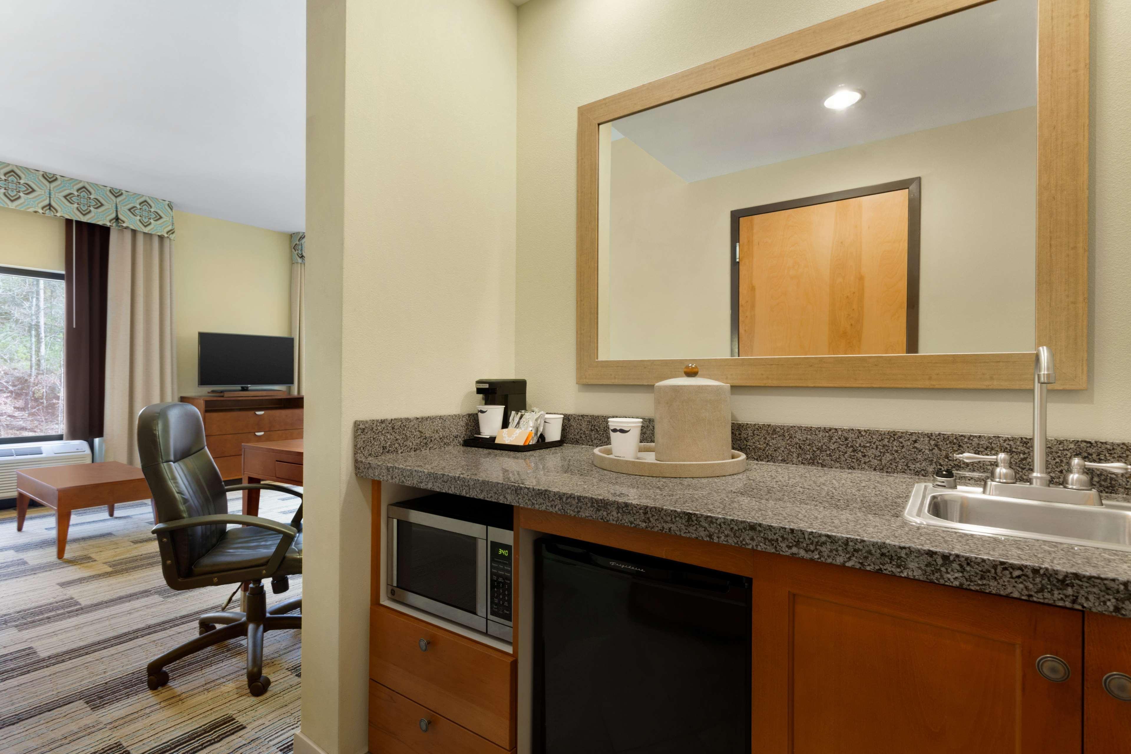 Hampton Inn & Suites Birmingham Airport Area Irondale Buitenkant foto