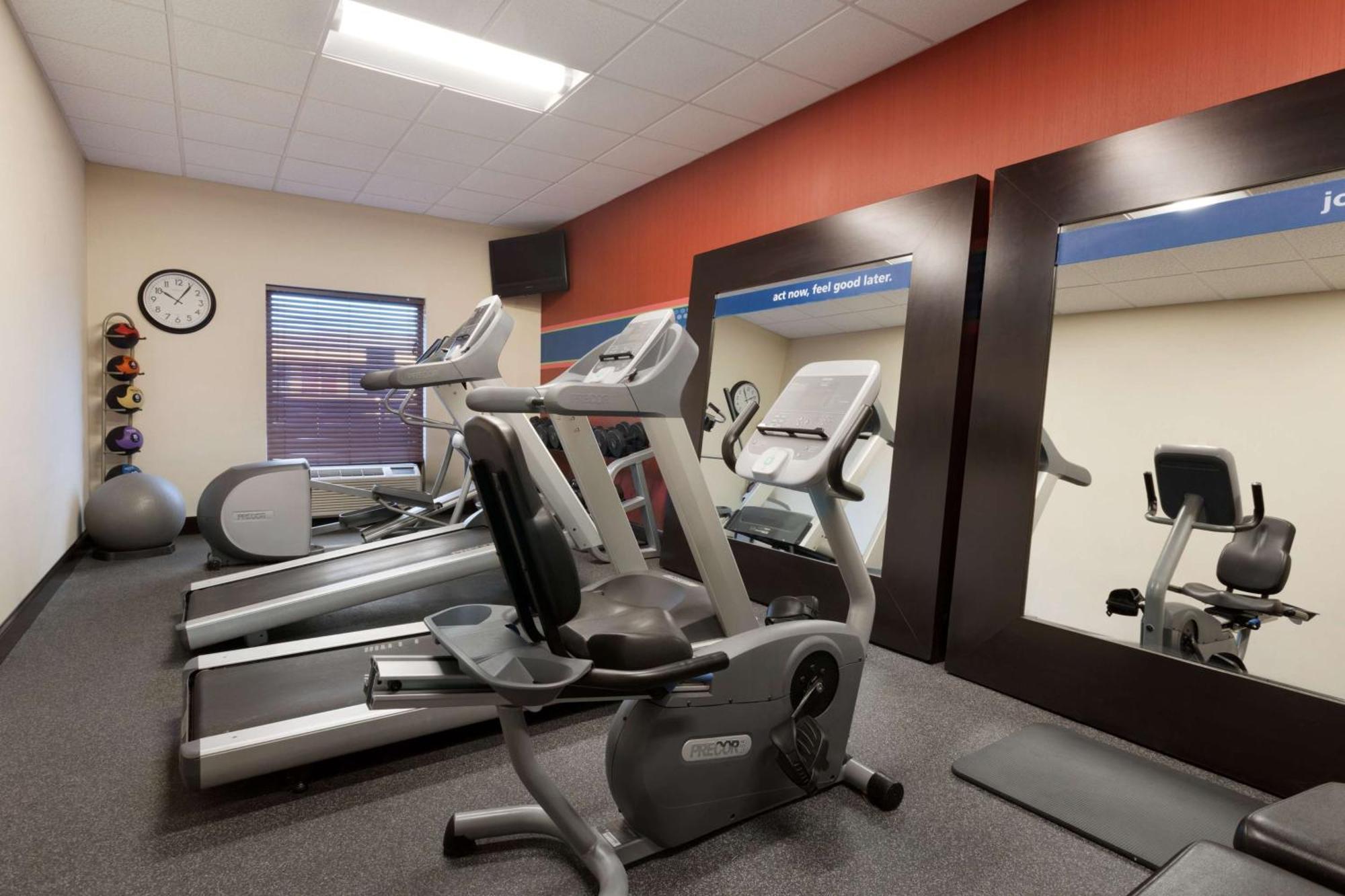 Hampton Inn & Suites Birmingham Airport Area Irondale Buitenkant foto