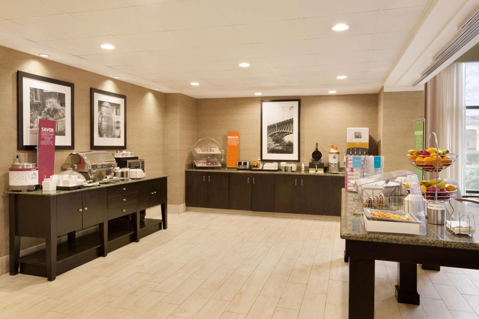 Hampton Inn & Suites Birmingham Airport Area Irondale Buitenkant foto