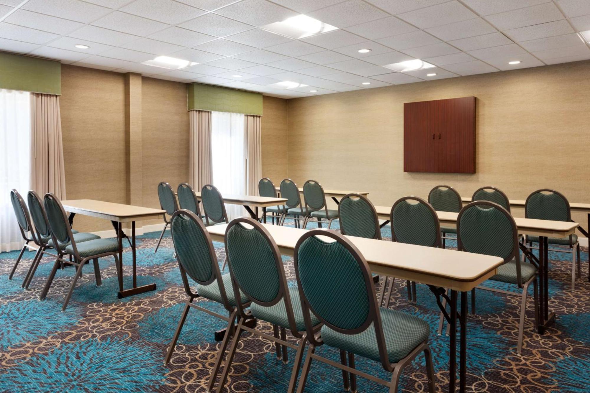 Hampton Inn & Suites Birmingham Airport Area Irondale Buitenkant foto